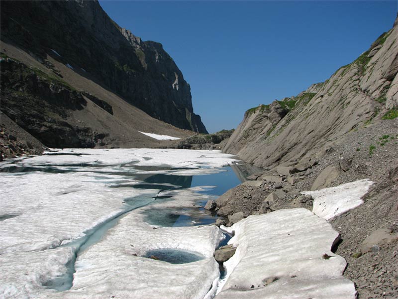 le lac de Folly (ou lac des Chambres) au mois d'aot 2007